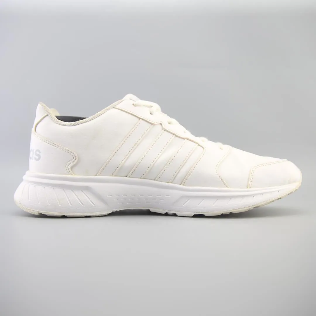 ADIDAS VS STAR