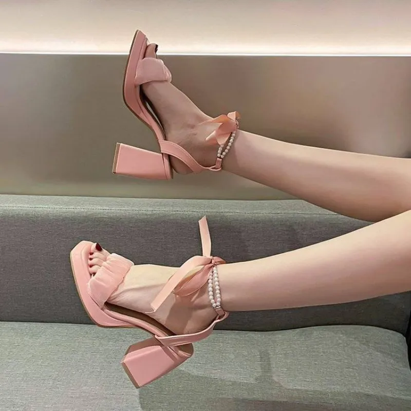 Bow Chunky High Pearl Heels