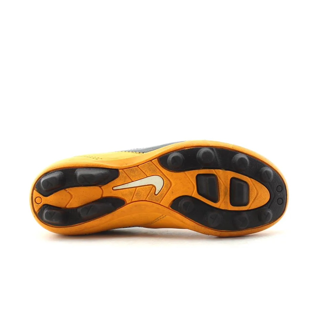 NIKE  ENGANCHE III FG ATOMIC