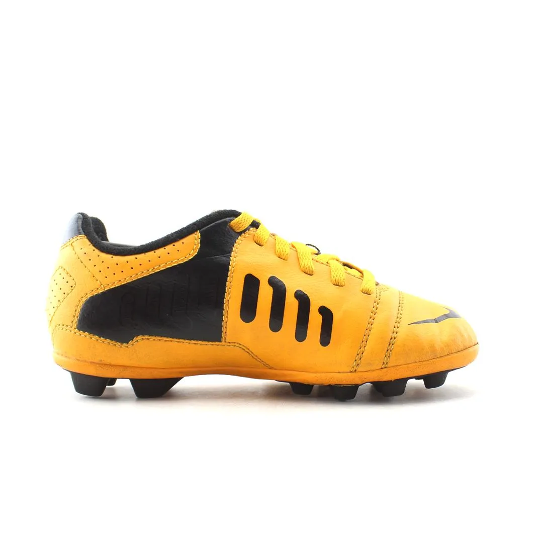 NIKE  ENGANCHE III FG ATOMIC