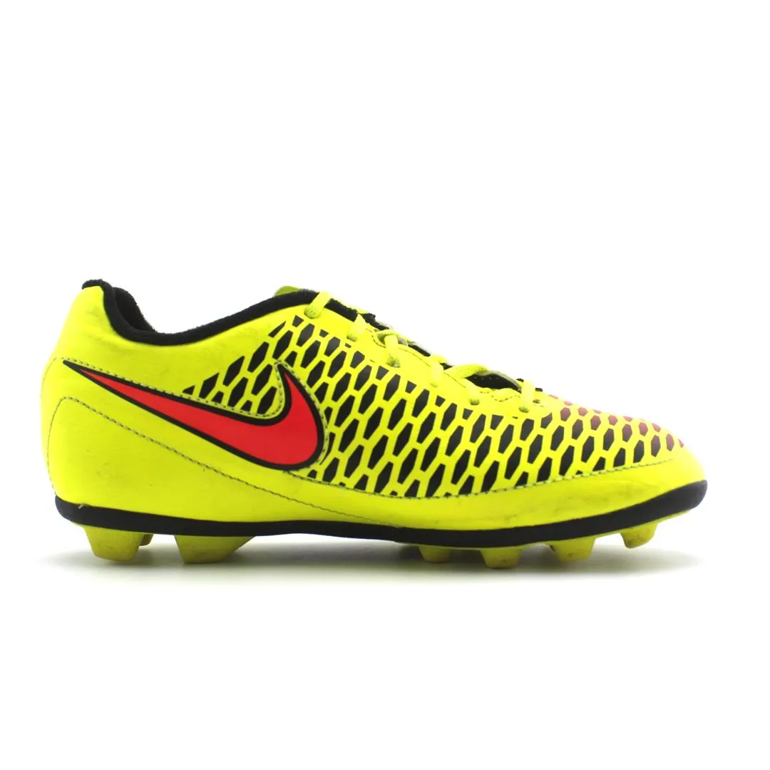 NIKE  MAGISTA