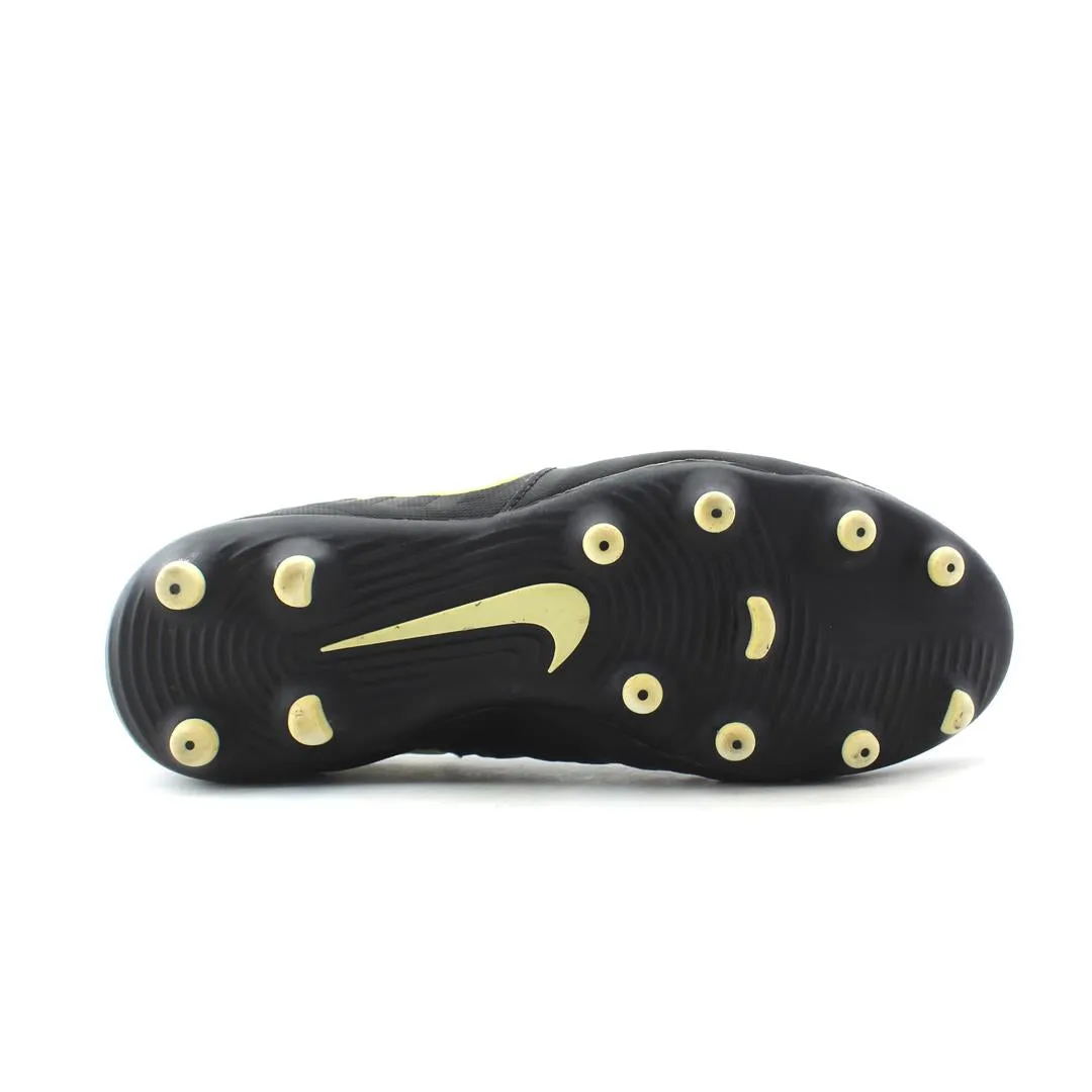 NIKE  TIEMPO RIO 4